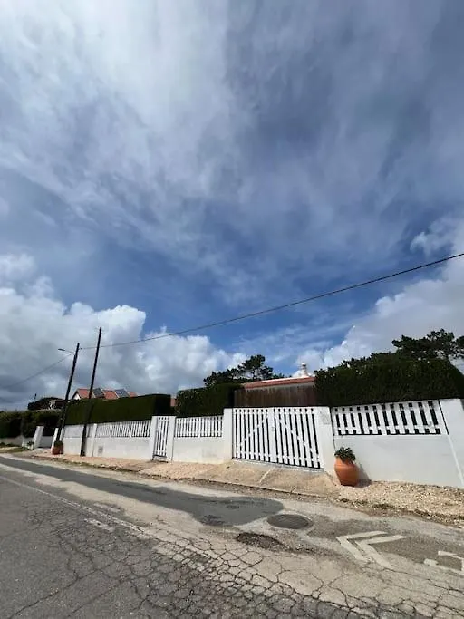 Casa de Férias Casa De Maio - New T2 - Arrifana Beach 650 Mts Aljezur Portugal
