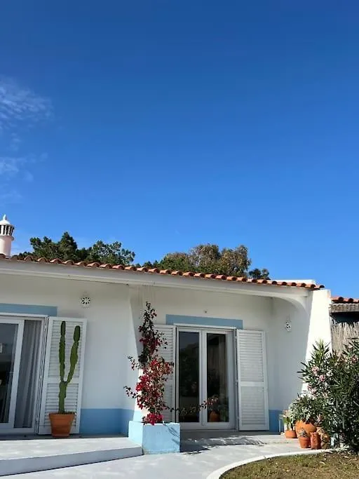 Holiday home Casa De Maio - New T2 - Arrifana Beach 650 Mts Aljezur