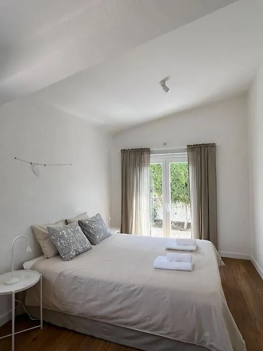 펜션 Casa De Maio - New T2 - Arrifana Beach 650 Mts 알제주르